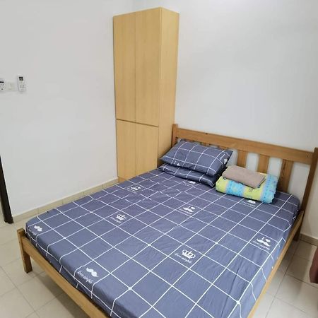 Infinity Homestay Bandar Cemerlang Ulu Tiram Exterior foto